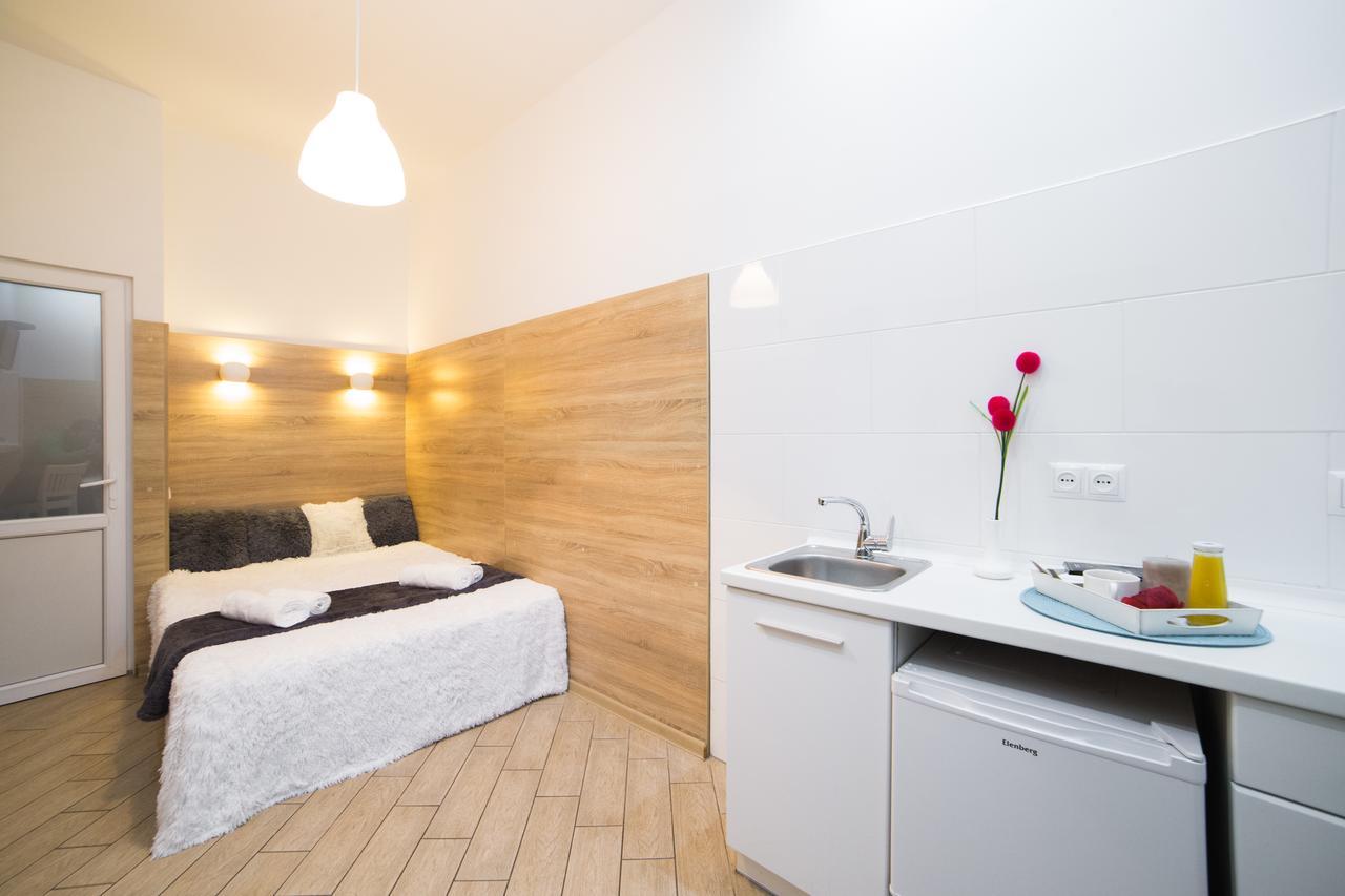 Smart Apartment On Filatova Lviv Eksteriør billede
