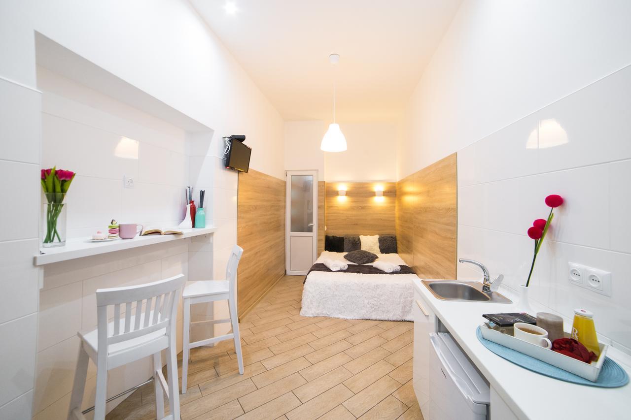 Smart Apartment On Filatova Lviv Eksteriør billede