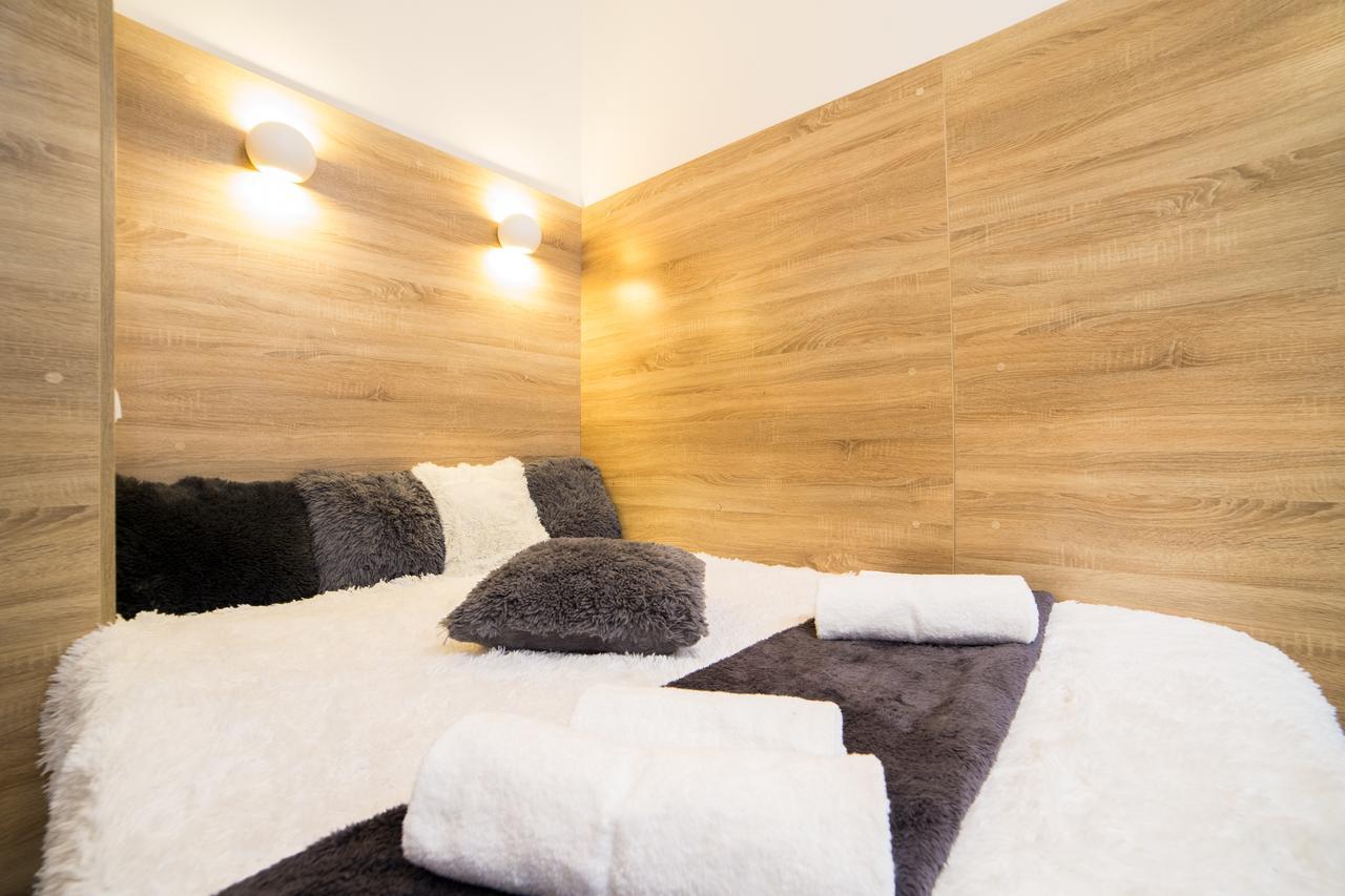 Smart Apartment On Filatova Lviv Eksteriør billede